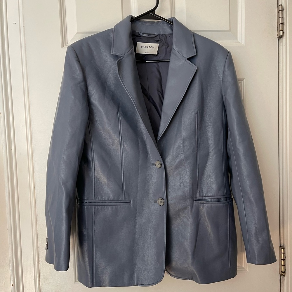 Aritzia leather blazer great condition